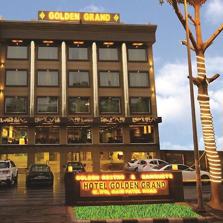 Hotel Golden Grand Delhi  Exterior foto