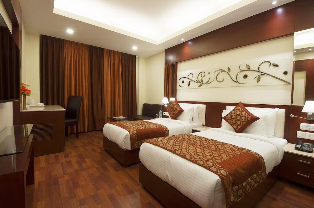 Hotel Golden Grand Delhi  Exterior foto