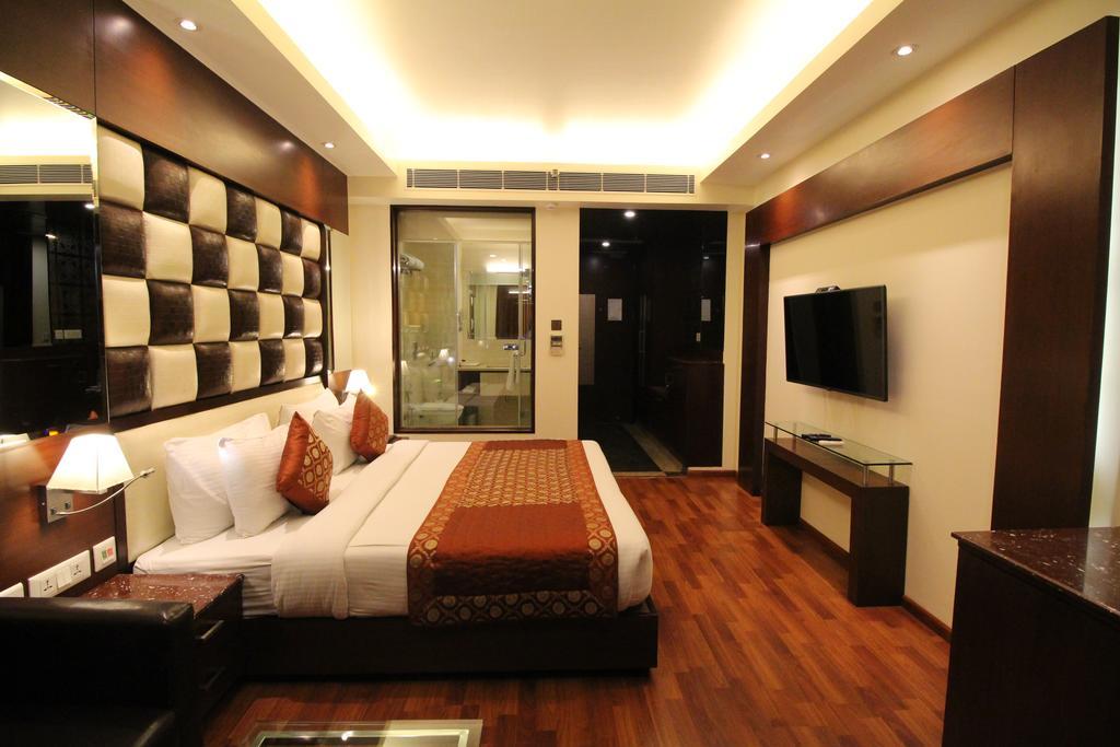 Hotel Golden Grand Delhi  Exterior foto