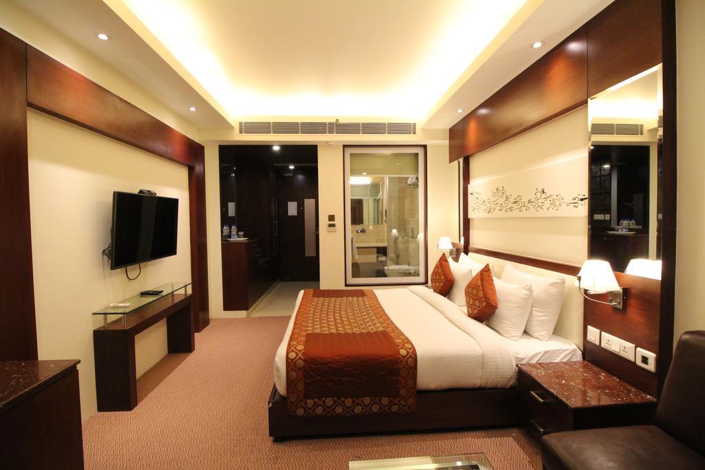 Hotel Golden Grand Delhi  Exterior foto