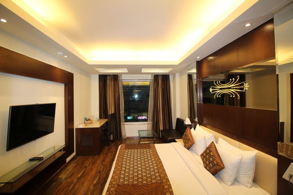 Hotel Golden Grand Delhi  Exterior foto