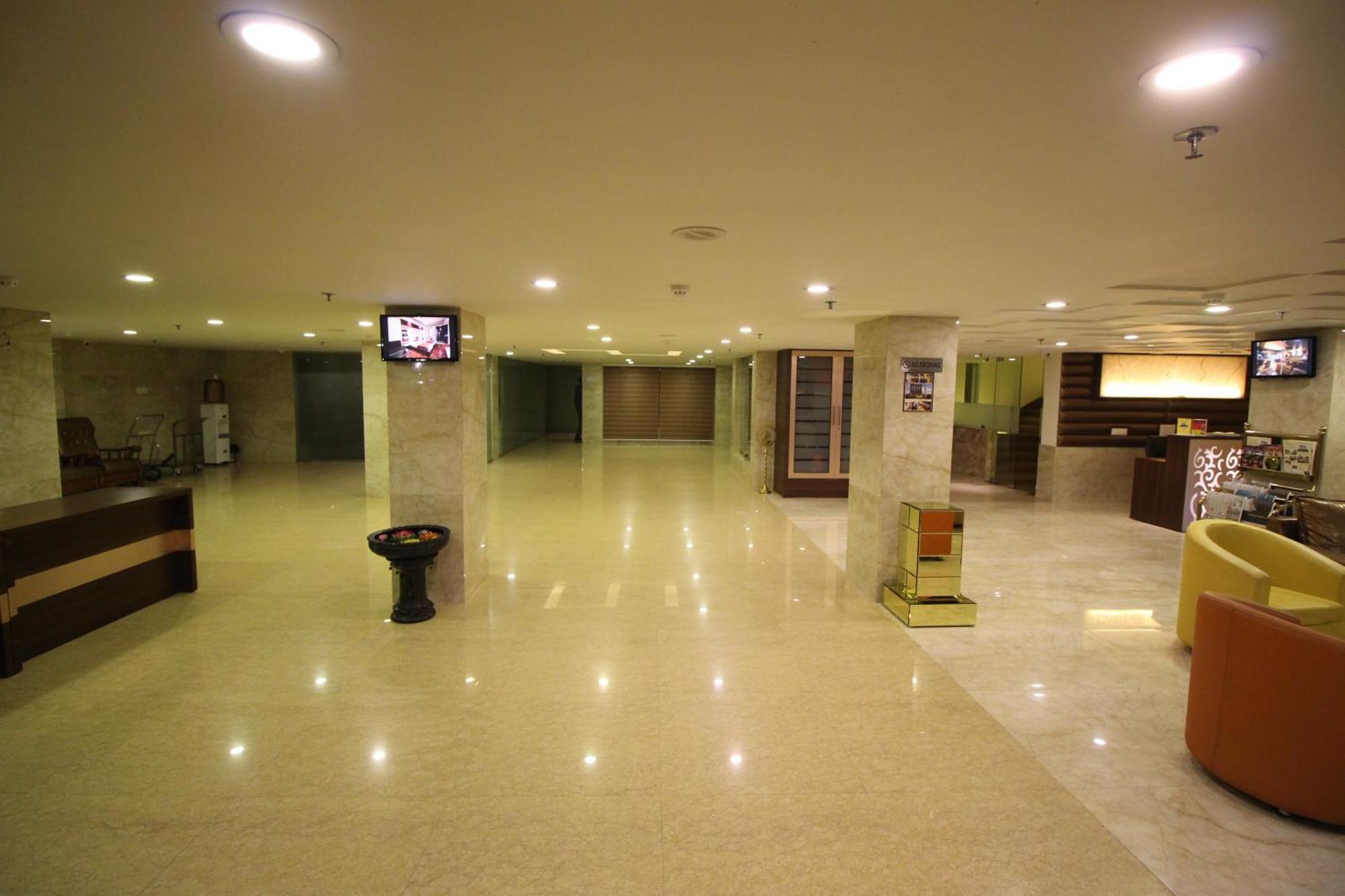 Hotel Golden Grand Delhi  Exterior foto