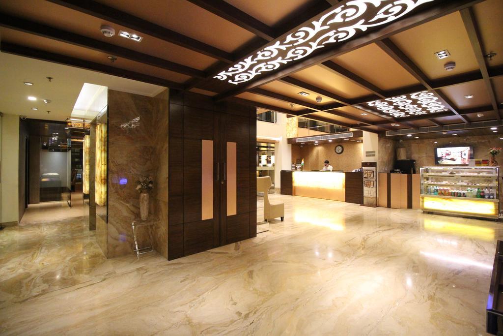 Hotel Golden Grand Delhi  Exterior foto